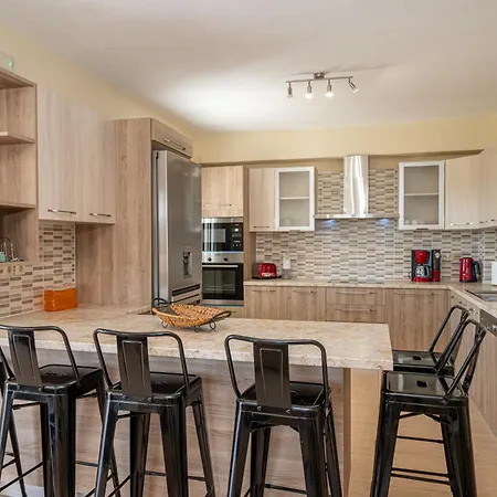 Dimitra's House Argostolion