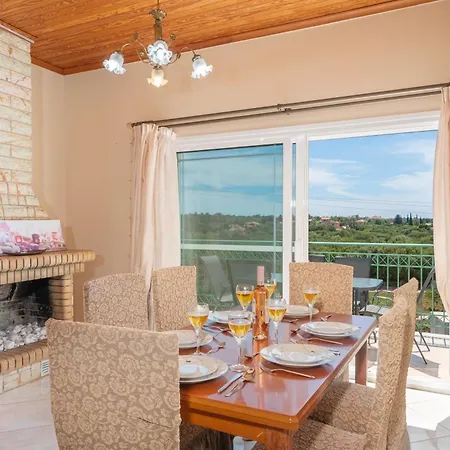 Daire Dimitra's House Argostolion