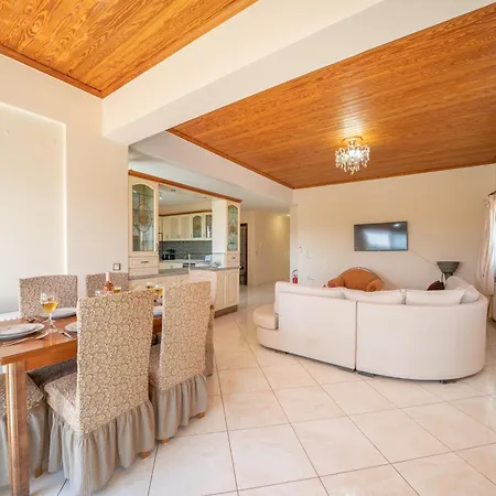 Dimitra's House Daire